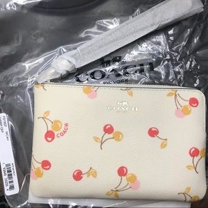 NWT Coach Wristlet
